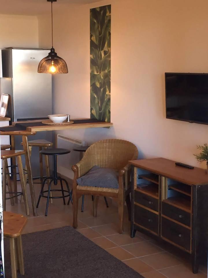 Les Restanques Daire Grimaud Dış mekan fotoğraf